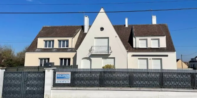 maison devanture apres isolation exterieur villers bretonneux